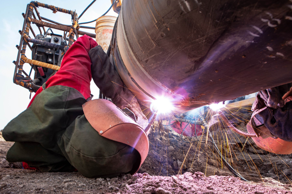 据统计，气化南疆天然气管道工程二期项目自今年3月10日开工以来，英买力到三岔口245公里的管道施工已经完成2.4744万道焊口的焊接作业，占阶段任务的60.66%。
