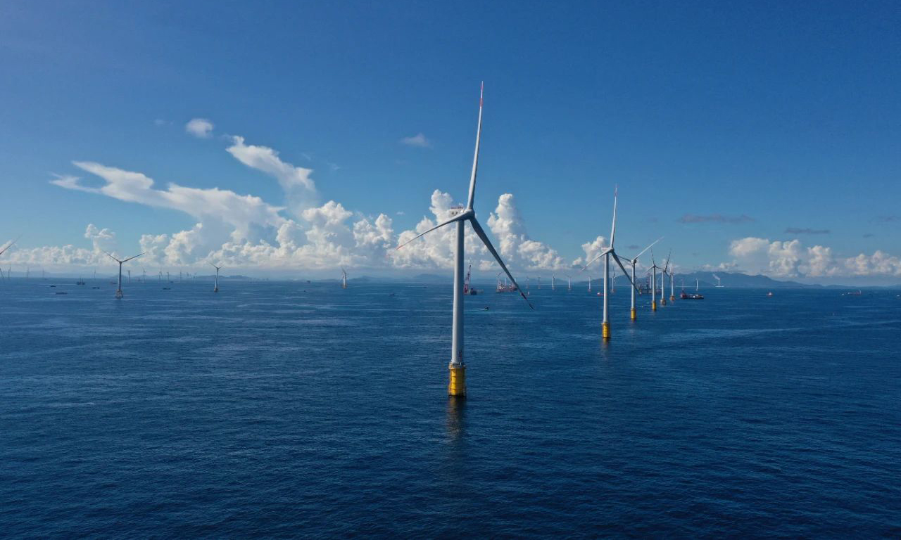 该平台解决了传统试验“环境－电气”分离而导致的失效机理失真问题，能够科学揭示多因子协同作用下的材料/装备失效机理，填补了国内海洋环境与电应力耦合试验的技术空白，构建起自主可控的海洋装备可靠性评价体系，将助力我国海洋能源产业升级发展。 