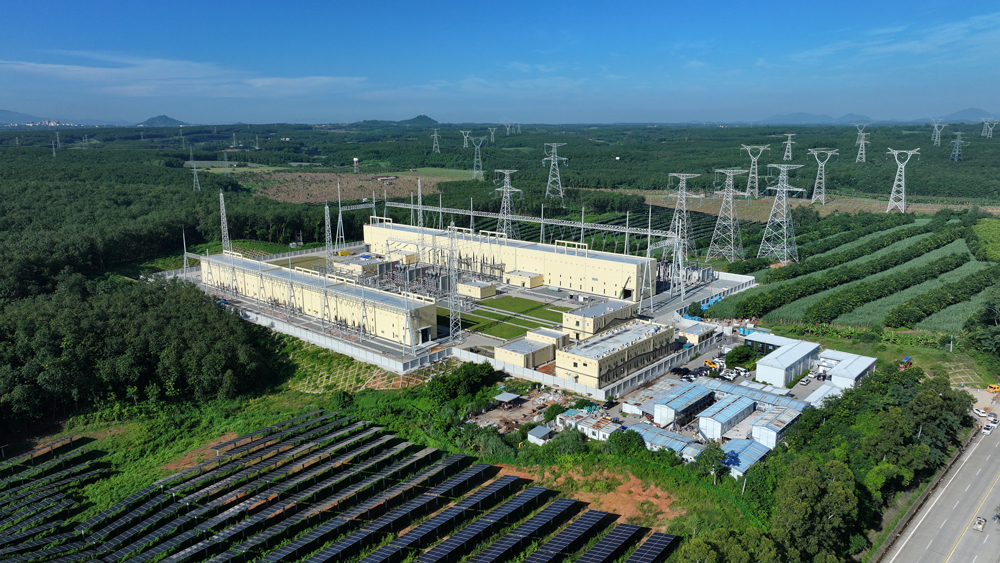 海南500千伏主网架工程建成后，将为当地核电、风电等清洁能源消纳提供坚强可靠的电网保障，为海南省“三区一中心”重大战略落地与国家生态文明建设示范区建设注入强劲动力。 